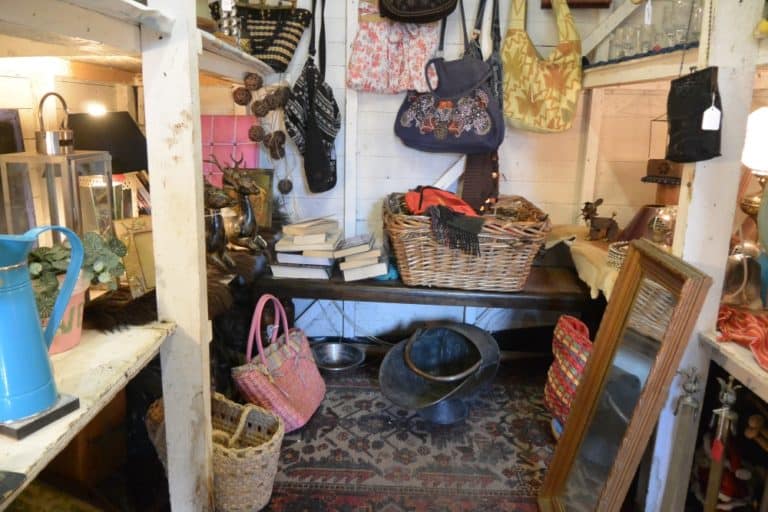 città vecchia – dentro al negozio, Giugno 2015 (Hastings)