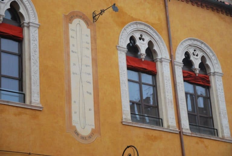 Italy, Ferrara – scale, 2010 (Emilia-Romaña)