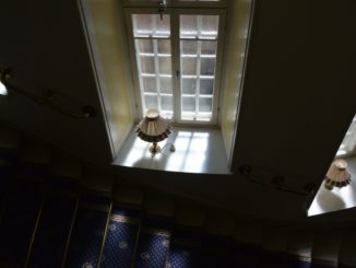 old town – window and lamp, Aug.2015