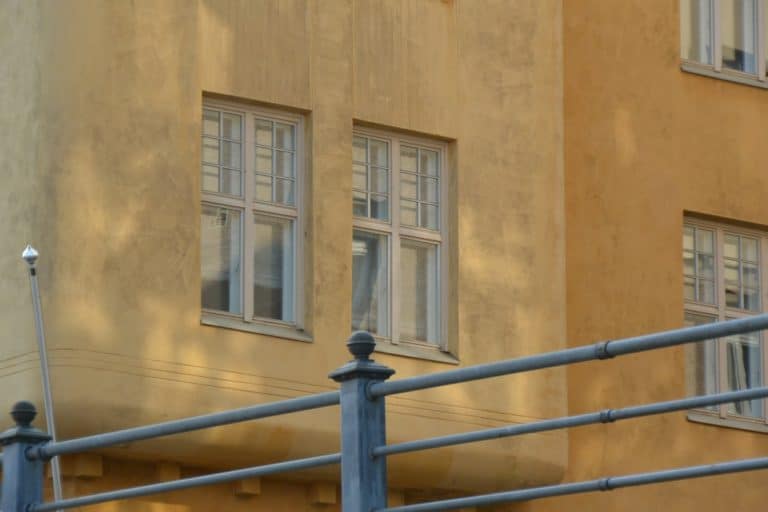 città – luce sul muro, Agosto 2015 (Helsinki)