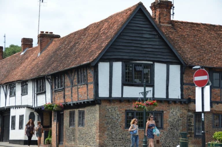inghilterra, Henley-on-Thames – casa all’angolo, giugno 2013