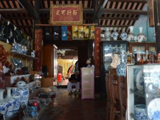 Vietnam, Hoi An – souvenir shop, Jan.2015