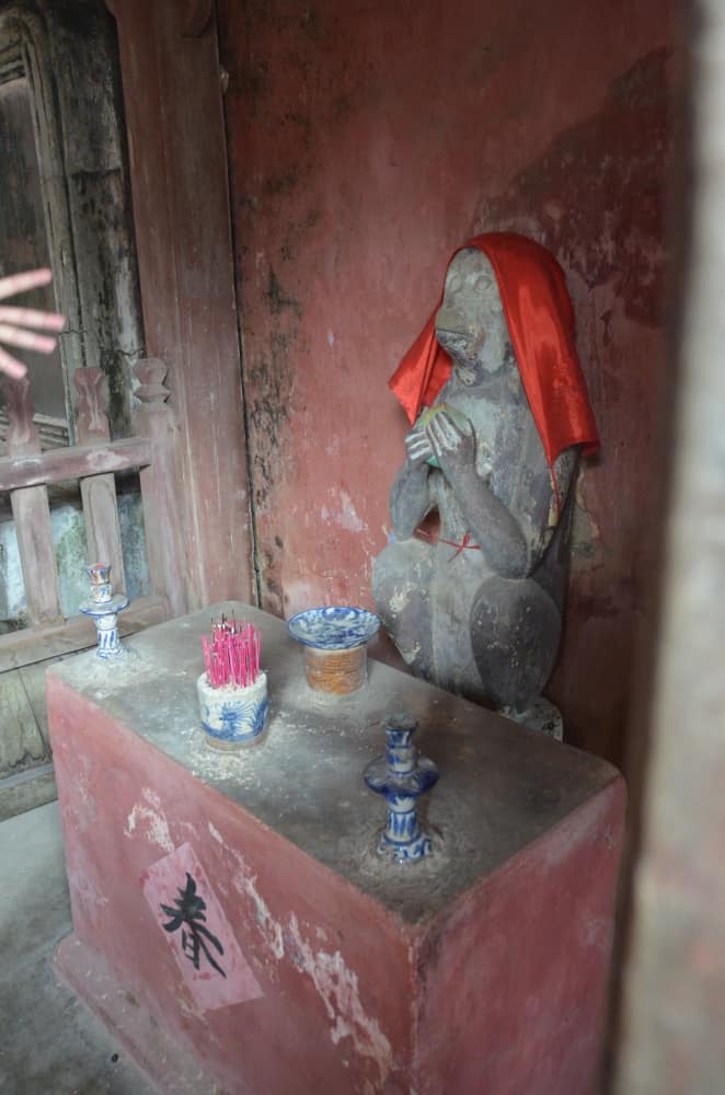 Vietnam, Hoi An – statue of monkey, Jan.2015 (Hoy An)