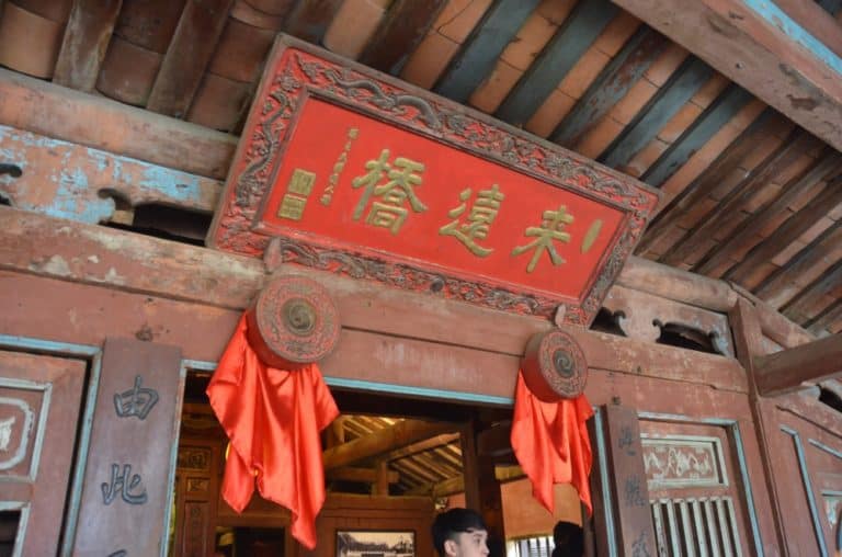 Vietnam, Hoi An – red sign, Jan.2015 (Hoy An)