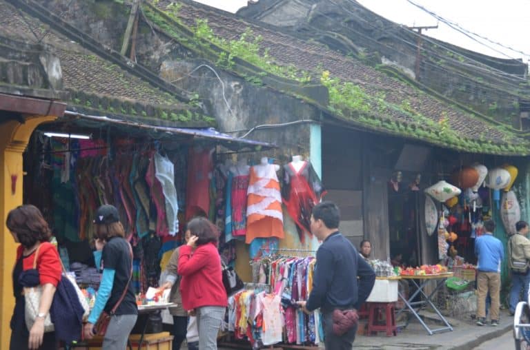 Vietnam, Hoi An – shops and people, Jan.2015 (Hoy An)