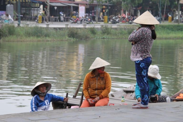 Vietnam, Hoi An – women, Jan.2015 (Hoy An)