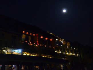 ベトナム、ホイアンの夜ー川 2015年1月