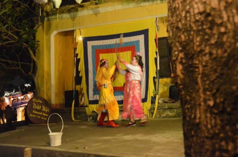 Vietnam, Hoi An night – play, Jan.2015 (Hoy An)