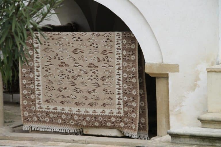 Romania, Horezu – rug, Apr.2014 (Valcea)