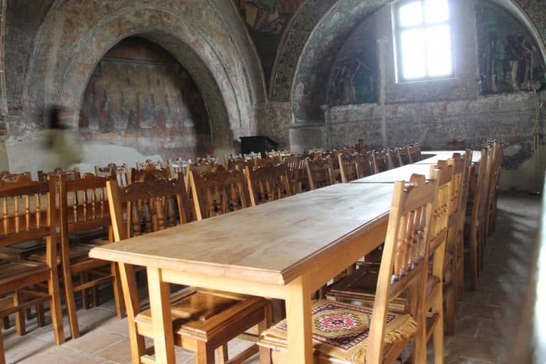 Romania, Horezu – cushion, Apr.2014 (Valcea)