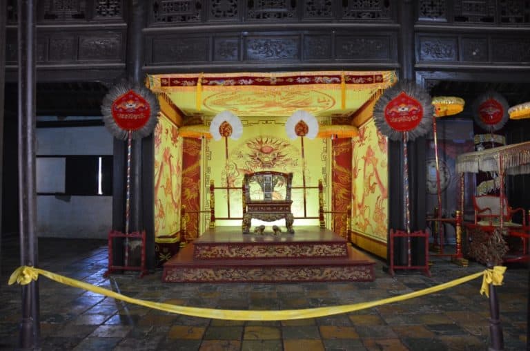 Hue-(24) (Hue)