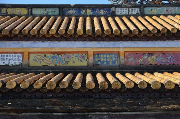 Vietnam, Hue – yellow roof, Jan.2015 (Hue)