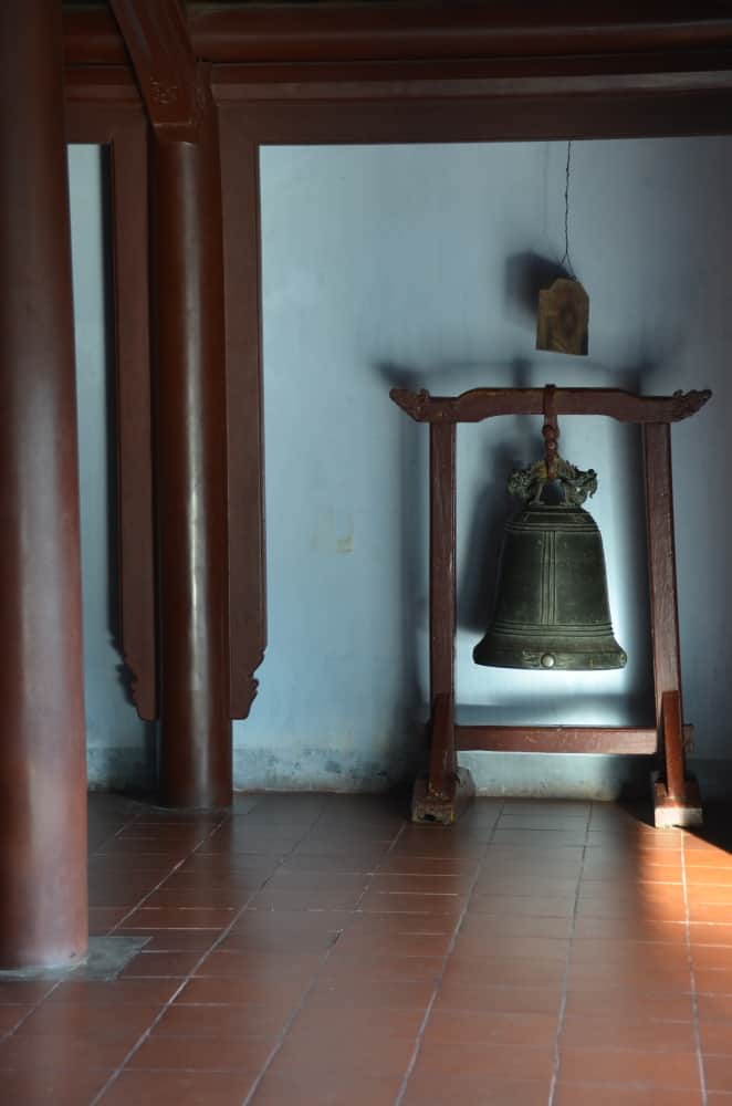 Hue-(68) (Hue)