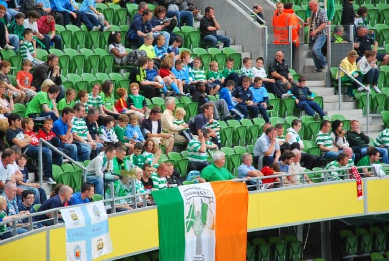 アイルランド、ダブリン－旗 2011年7月 (ダブリン)