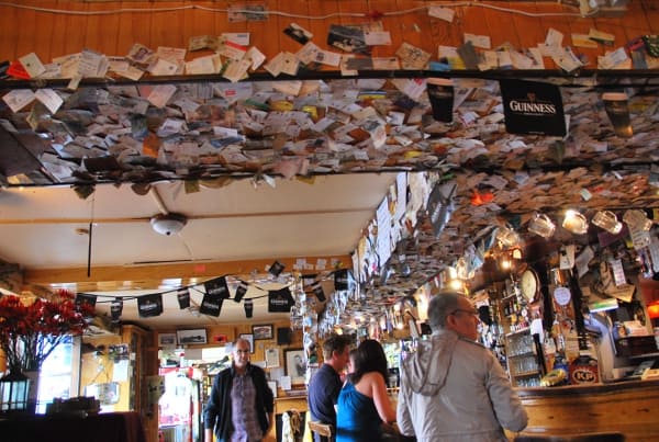 Ireland – pub, 2011