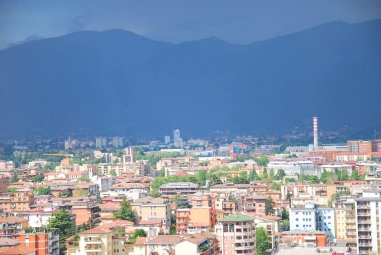 Italia, Brescia – luce, maggio 2013 (Lombardia)