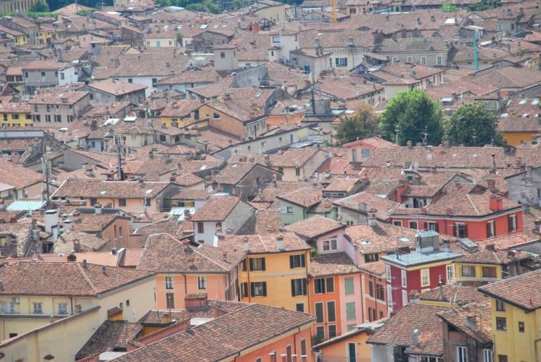 Italia, Brescia – moltissime case, maggio 2013 (Lombardia)