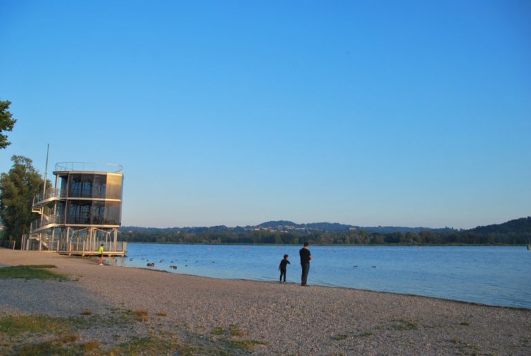 Italia, Lago di Varese – blu, giugno 2013 (Lombardia)