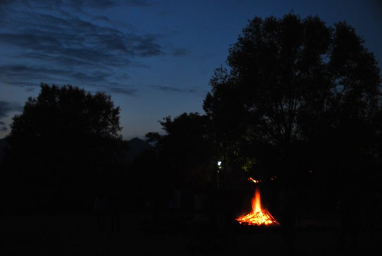 Italia, Lago di Varese – falò, giugno 2013 (Lombardia)