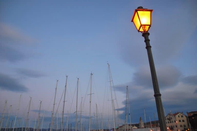 Italy, Muggia – yellow lamp, Feb. 2014 (Trieste)