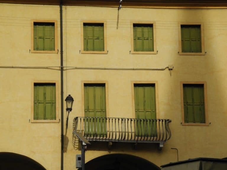 イタリア、パドヴァ－緑の窓 2011年 (ヴェネト)