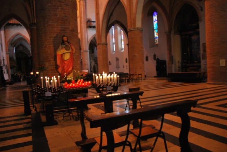 Italy, Piacenza – inside church 4, June 2013 (Emilia-Romaña)