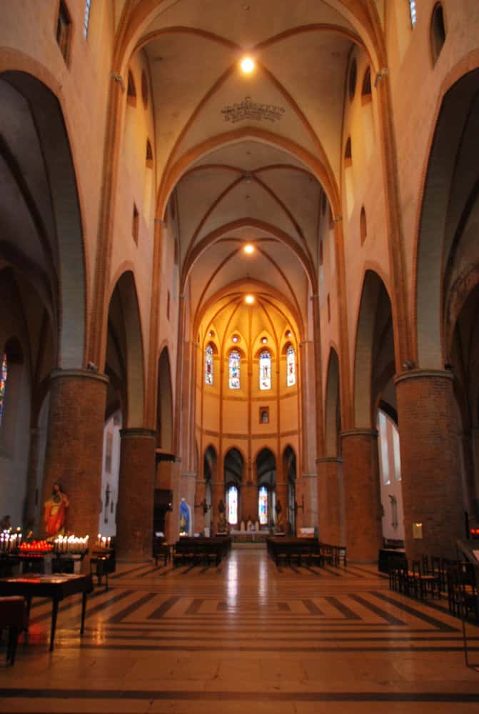 Italy, Piacenza – inside church 3, June 2013 (Emilia-Romaña)