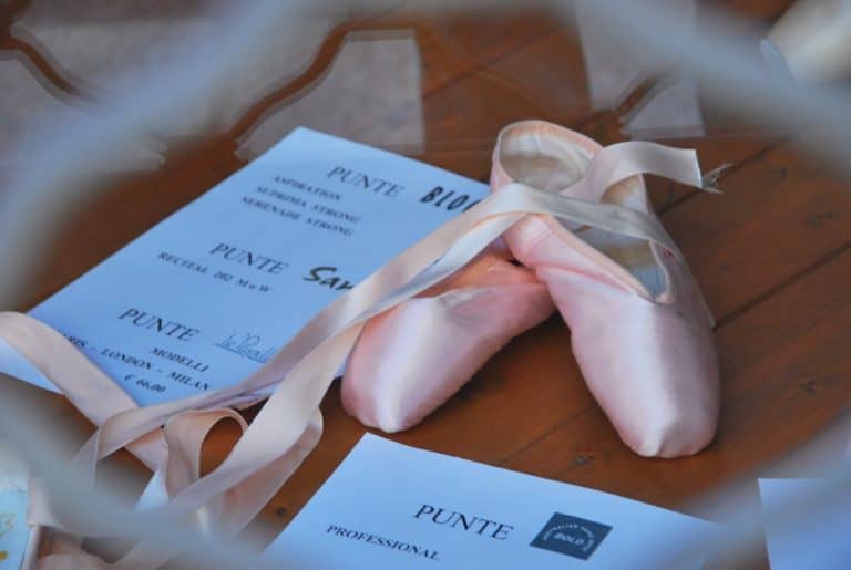 Italy, Piacenza – toe shoes, June 2013 (Emilia-Romaña)