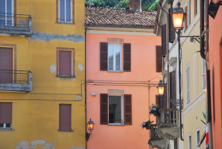Italy, Piacenza – pink house and yellow house, June 2013 (Emilia-Romaña)