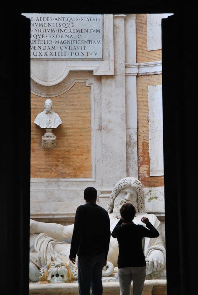 Italy, Rome – big statue, Nov.2013 (Rome)