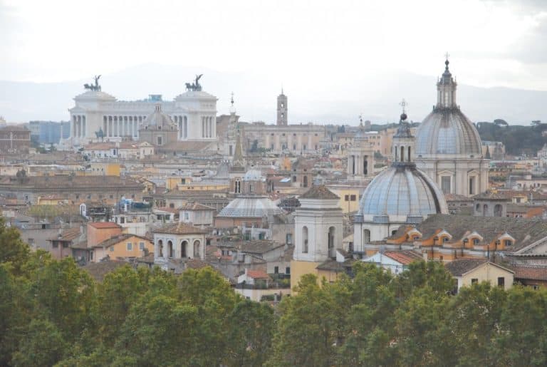 イタリア、ローマ－ヴィットリアーノが見える景色 2013年11月 (ローマ)