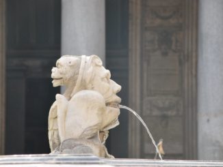 Italia, Roma – La chiesa vicina, novembre 2013