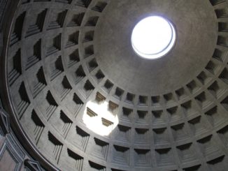 Italia, Roma – La chiesa vicina, novembre 2013