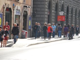 Italia, Roma – La chiesa vicina, novembre 2013