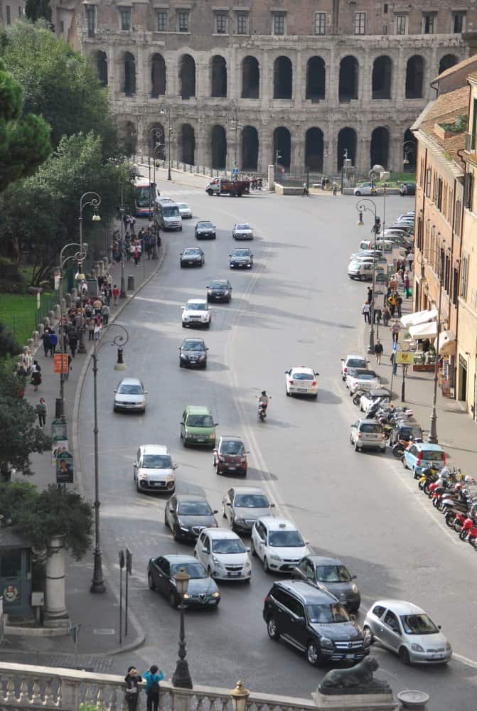 Italy, Rome – traffic, Nov.2013 (Rome)