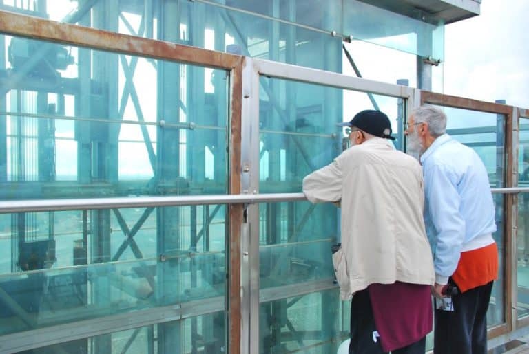 Italy, Rome – interested in lift, Nov.2013 (Rome)