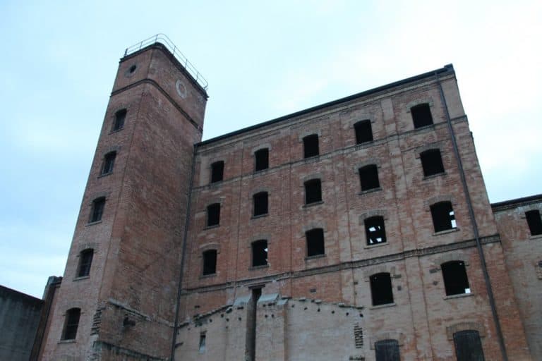 Italy, Trieste – factory building, Feb. 2014 (Trieste)
