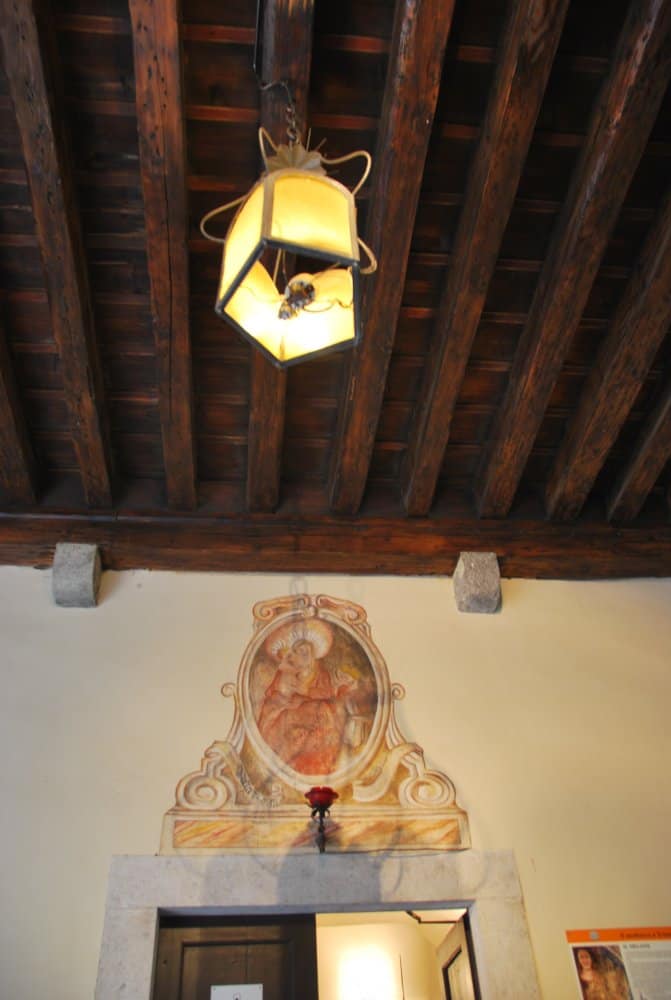 Italy, Trieste – ceiling, Feb. 2014 (Trieste)