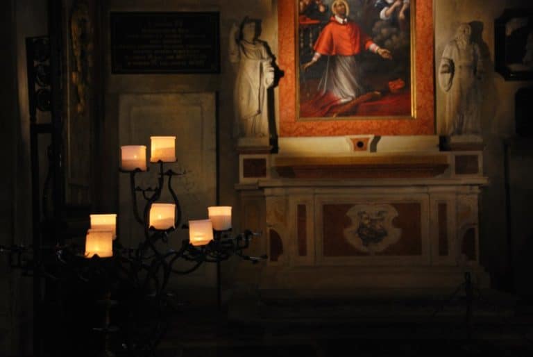 Italy, Trieste – candles, Feb. 2014 (Trieste)