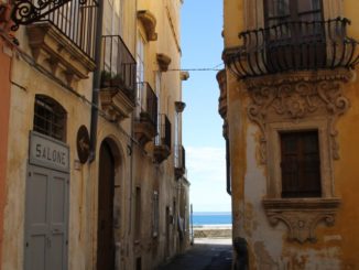 Italy, Polignano a Mare – blue of spring, Apr.2013