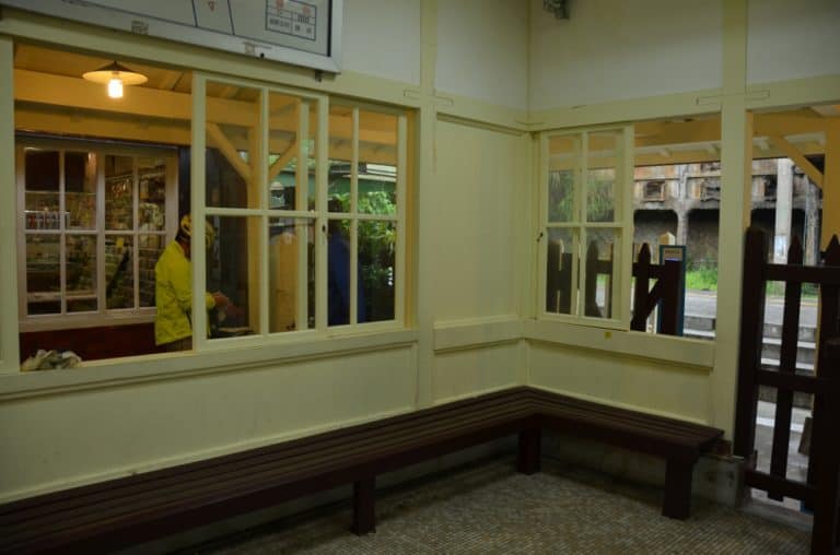 Jingtong – inside the station, May 2015