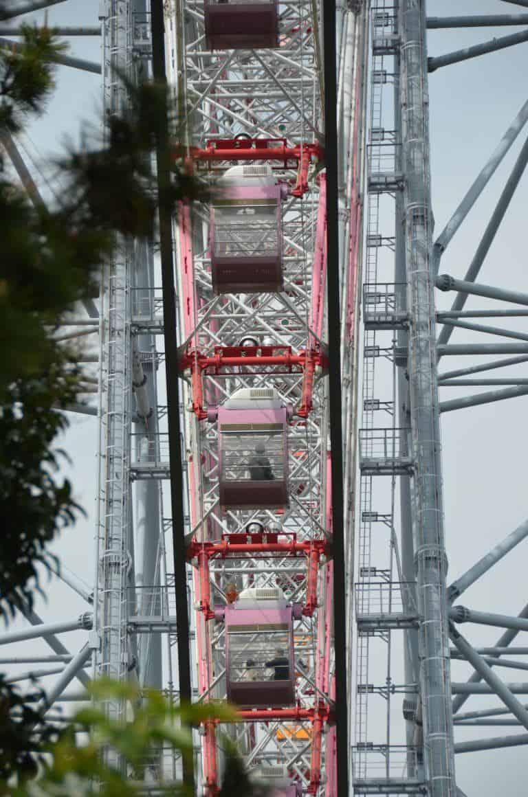 東京、葛西臨海公園－観覧車の横顔 2017年4月 (東京)