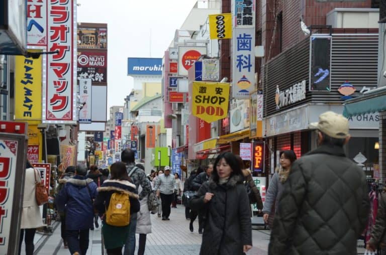 Giappone, Kawagoe – strada commerciale, dicembre 2013