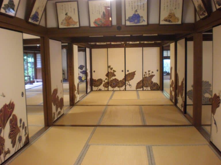 Japan, Kyoto – inside a temple, Apr. 2013 (Kyoto)