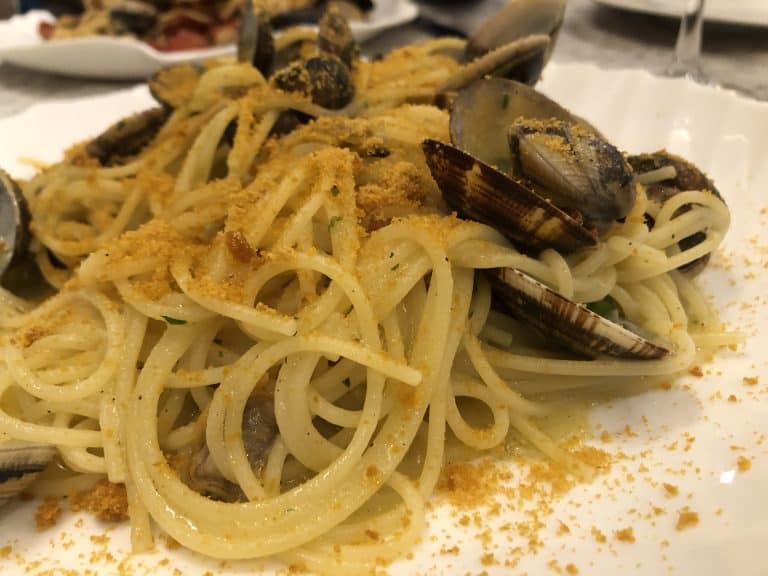 Italy-Milan-restaurant-L'Isolotto-pasta