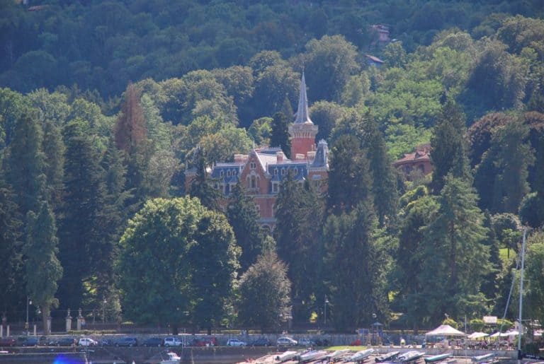 Italia, Lago Maggiore – palazzo?, agosto 2013 (Piemonte)