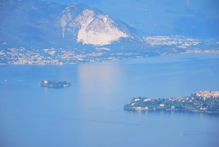 Italia, Lago Maggiore, Laveno – splendore del lago, agosto 2013 (Piemonte)