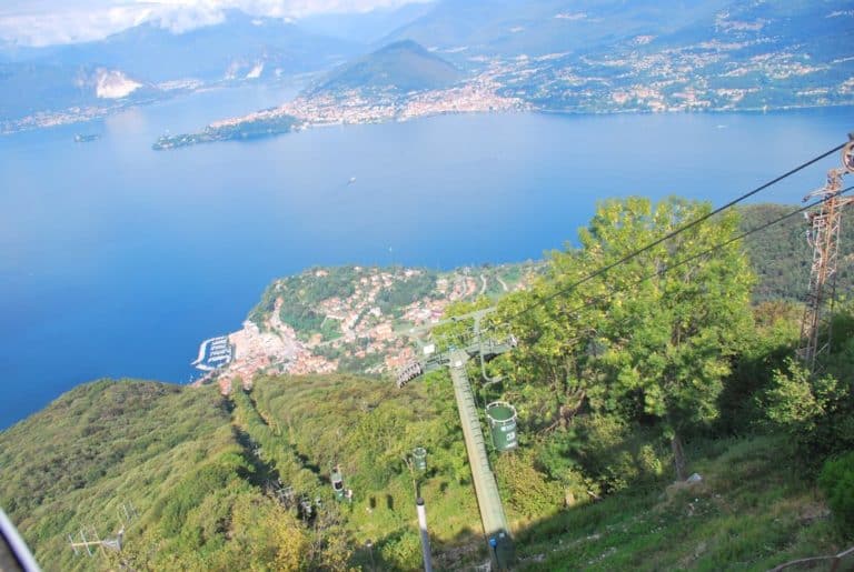 Italia, Lago Maggiore, Laveno – lunga funivia, agosto 2013 (Piemonte)