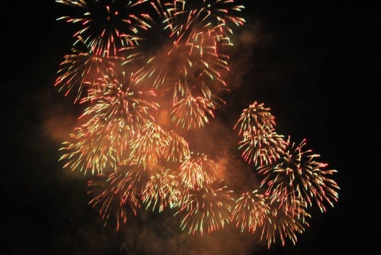 Italia, Lago Maggiore, Laveno – fuochi d’artificio, agosto 2013 (Piemonte)