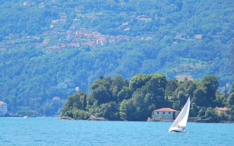 Italia, Lago Maggiore, – yacht, agosto 2013 (Piemonte)